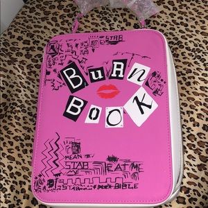 NWOT Spectrum burn book makeup brush kit